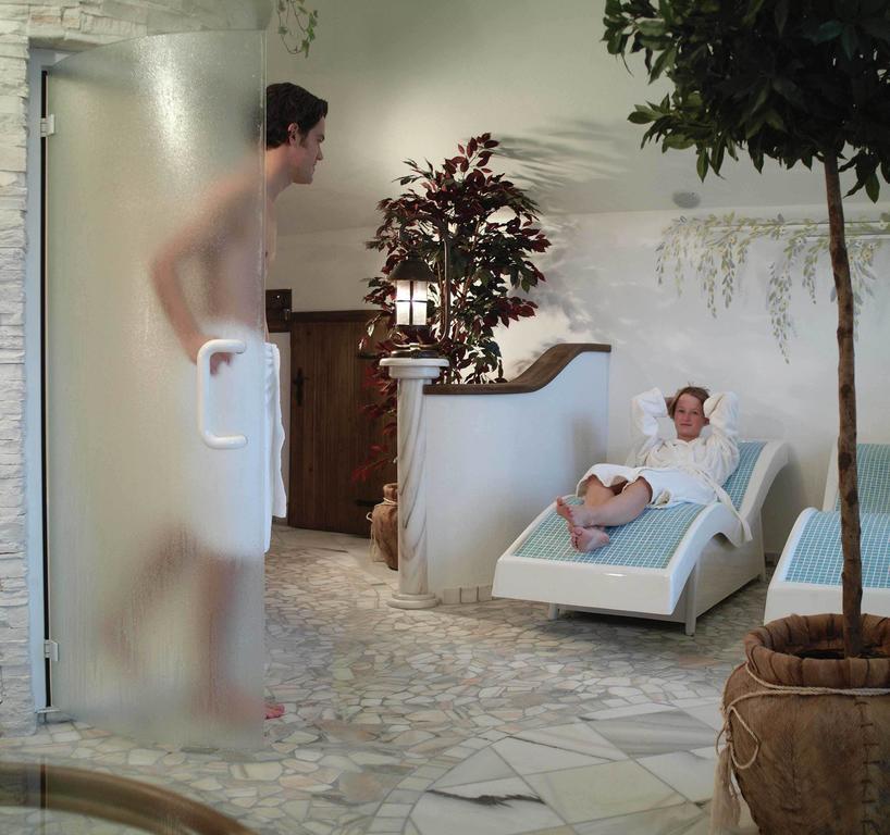 Hotel Irmgard Strass im Attergau Ngoại thất bức ảnh