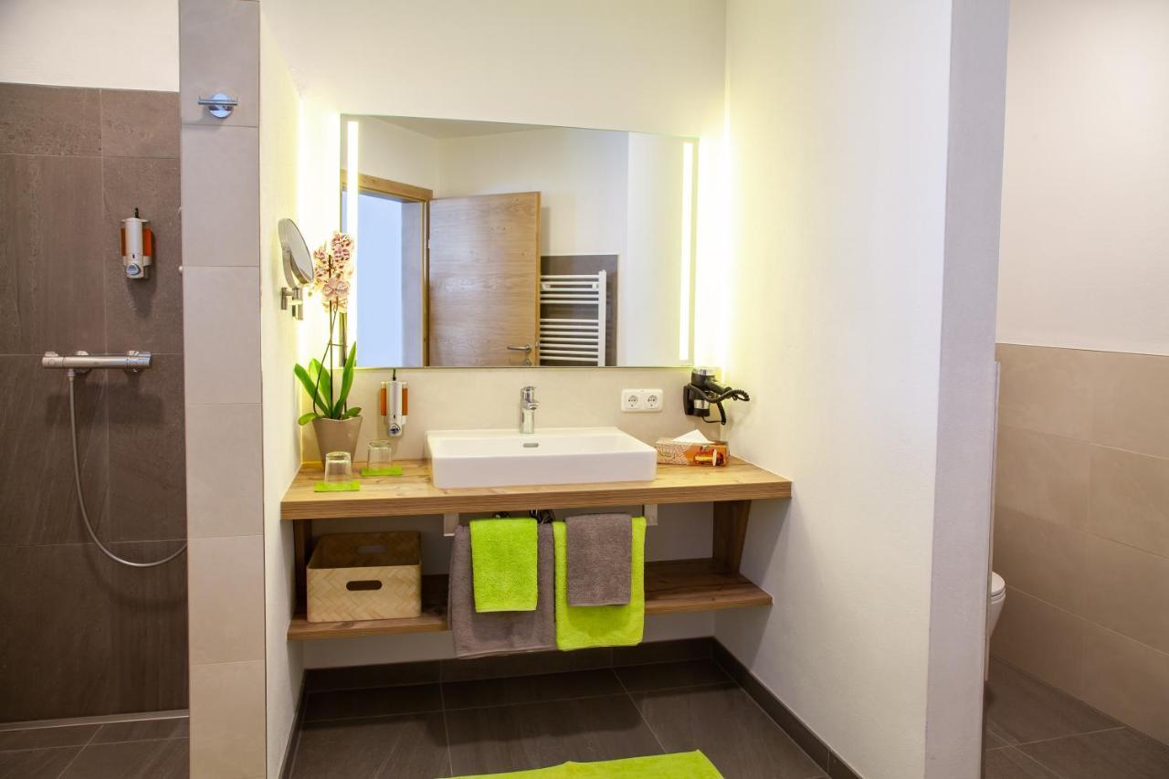 Hotel Irmgard Strass im Attergau Ngoại thất bức ảnh