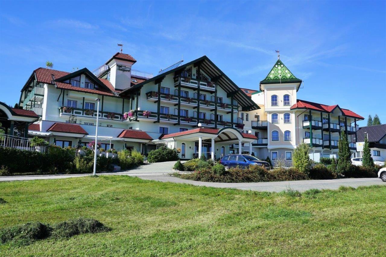 Hotel Irmgard Strass im Attergau Ngoại thất bức ảnh